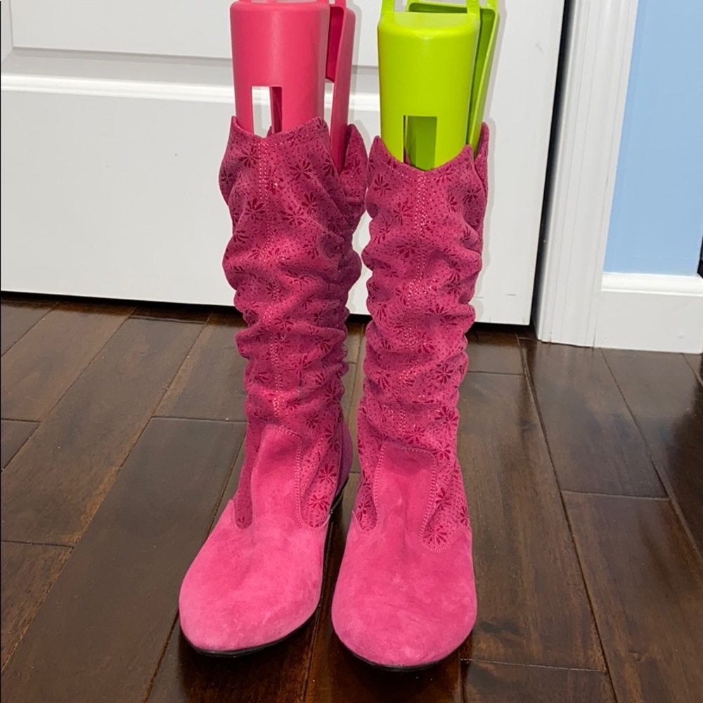 GORGEOUS HOT PINK COWBOY BOOTS